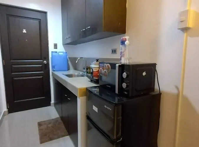 F Mandaluyong Staycation *