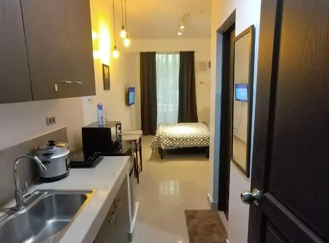 F Mandaluyong Staycation * Manila